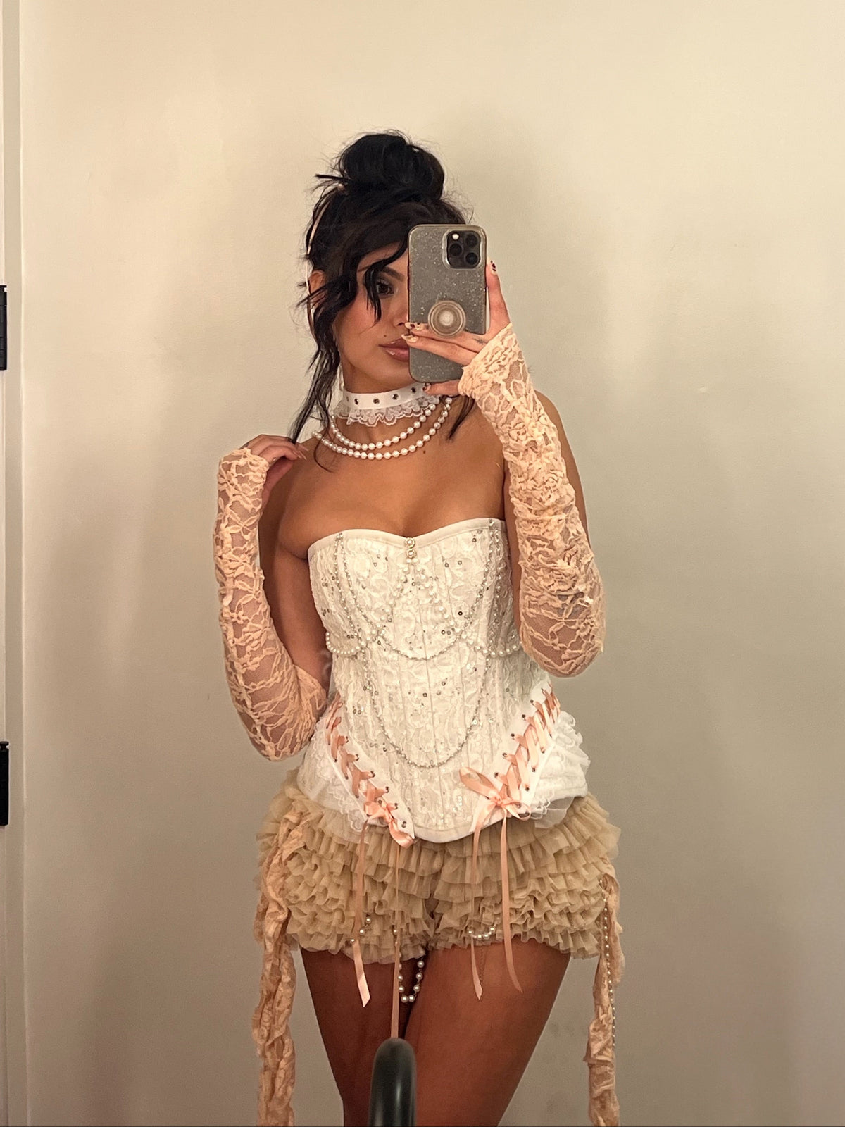RENTAL: MARIE ANTOINETTE (2/4) - COUTURE COLLECTION
