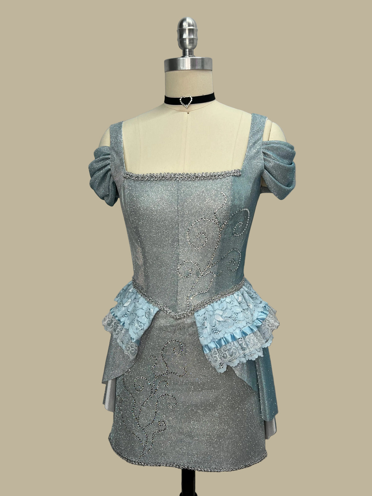 RENTAL: CINDERELLA (2/4) - COUTURE COLLECTION