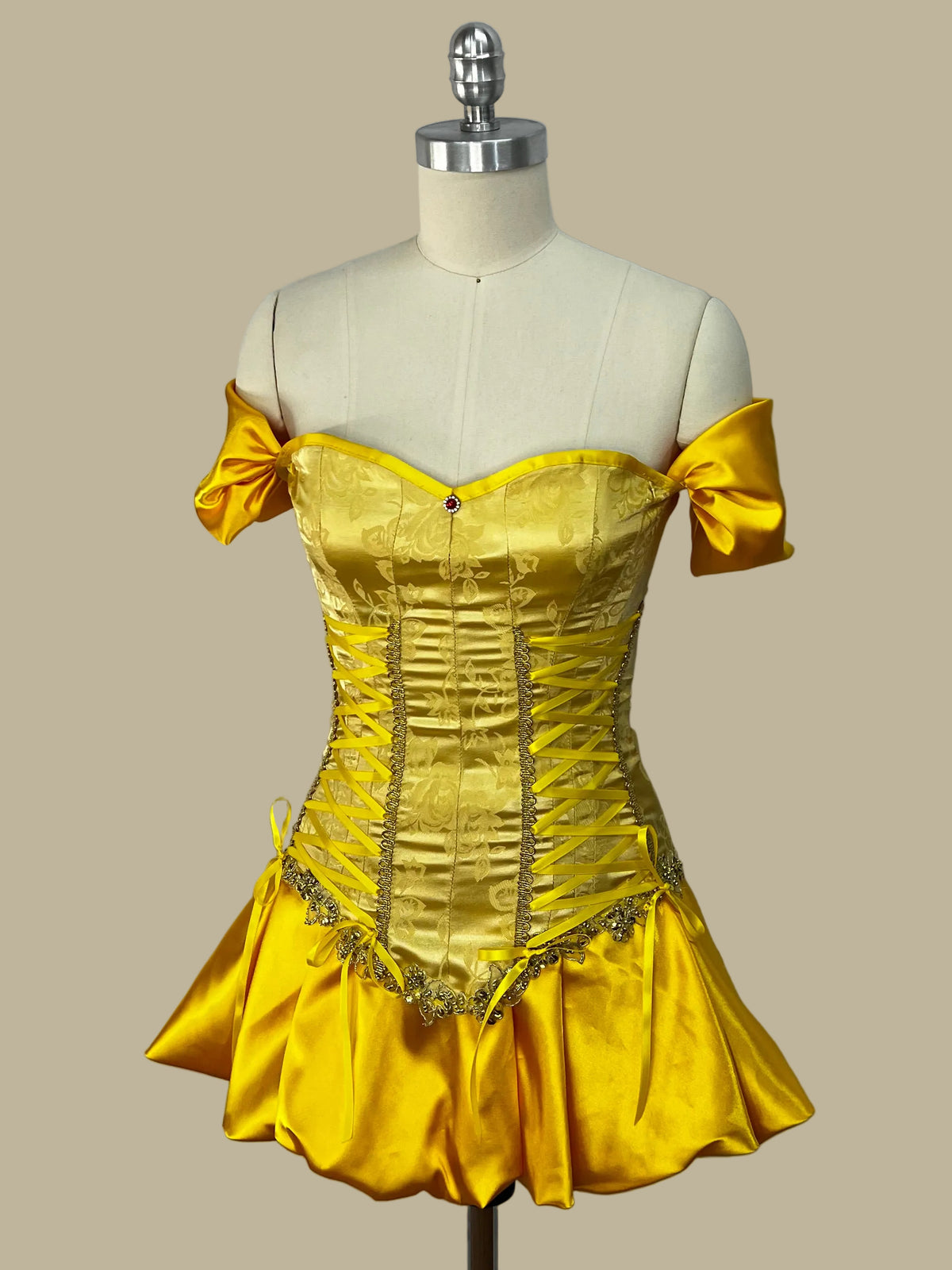 RENTAL: BELLE (2/4) - COUTURE COLLECTION